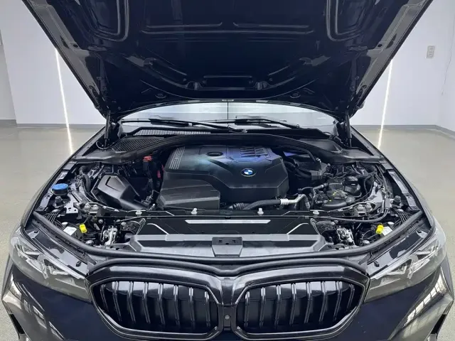BMW 3 Series — Фото автомобиля 30
