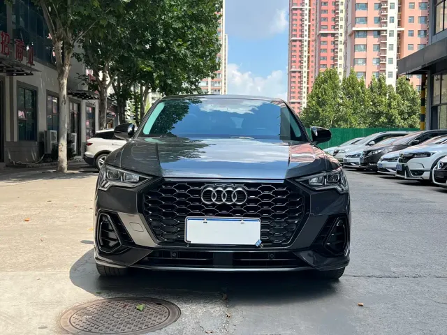 Audi Q3 Sportback — Фото автомобиля 2