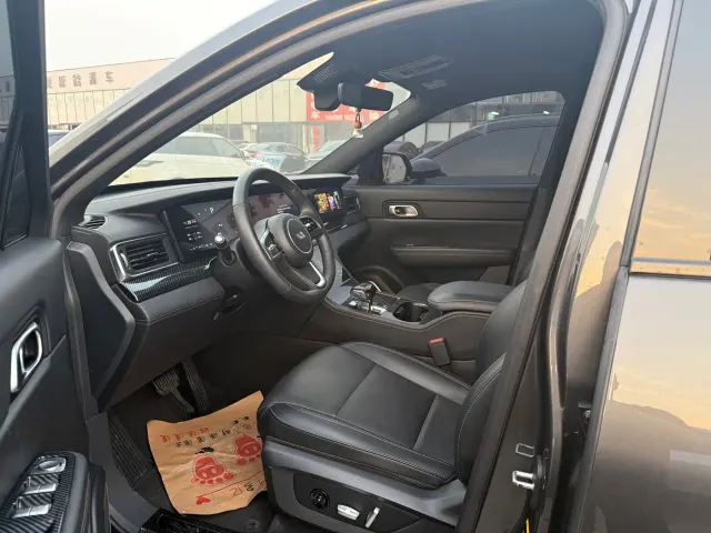 Li Auto ONE — Фото автомобиля 2