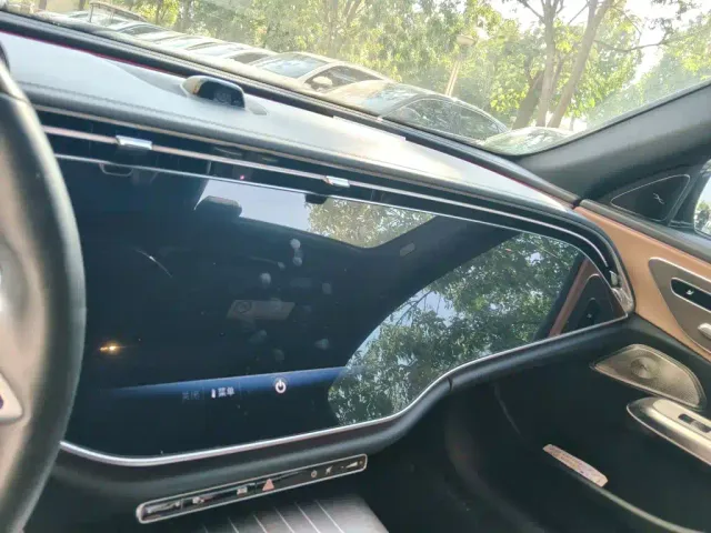 Mercedes-Benz E-Class — Фото автомобиля 5