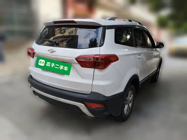 BAIC Ruixiang X3 — Фото автомобиля 6