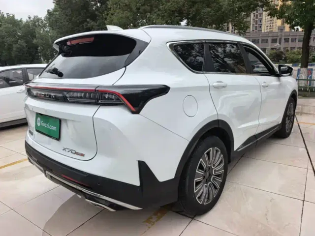 Jetour X70 Plus — Фото автомобиля 6