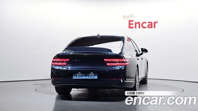 Genesis G80 Electrified G80 (RG3) — Фото автомобиля 4