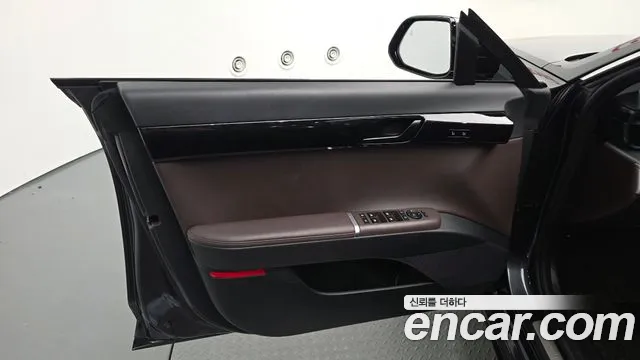 Hyundai Grandeur GN7 — Фото автомобиля 13