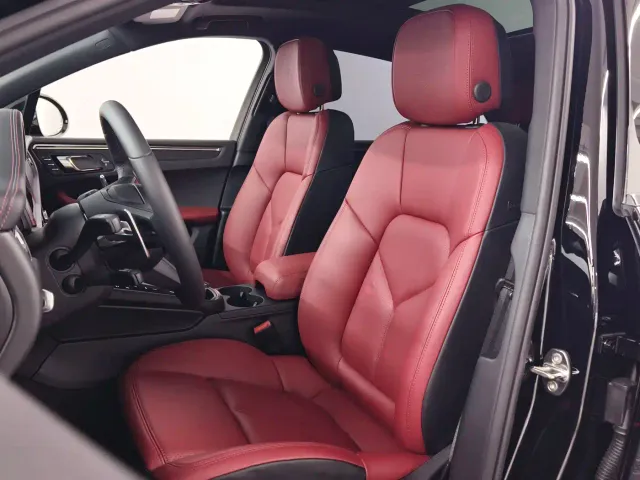 Porsche Macan — Фото автомобиля 10