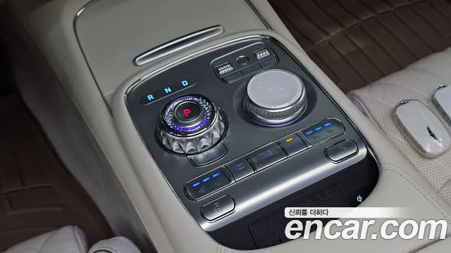 Genesis G90 — Фото автомобиля 8