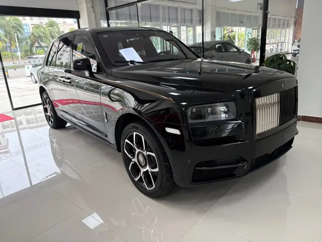 Rolls-Royce Cullinan — Фото автомобиля 6