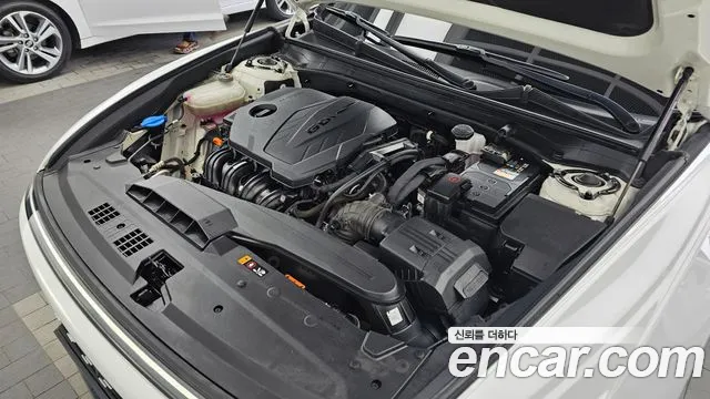 Hyundai Grandeur Grandeur (GN7) 2.5 Бензин 2WD — Фото автомобиля 6