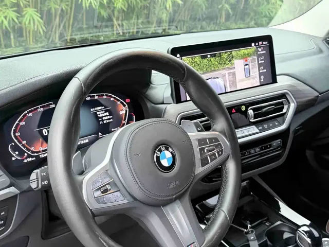 BMW X3 — Фото автомобиля 2