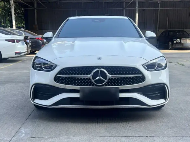 Mercedes-Benz C-Class — Фото автомобиля 2