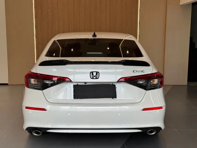 Honda Civic — Фото автомобиля 17