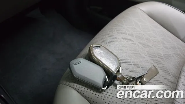 Kia Carnival — Фото автомобиля 21