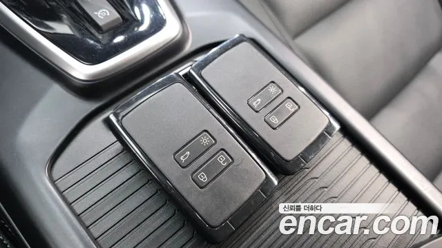 Renault-KoreaSamsung QM6 Новый QM6 Quest 2.0 LPe LE 2WD — Фото автомобиля 16