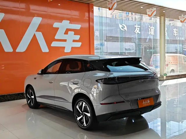 BYD Sealion 06 — Фото автомобиля 6