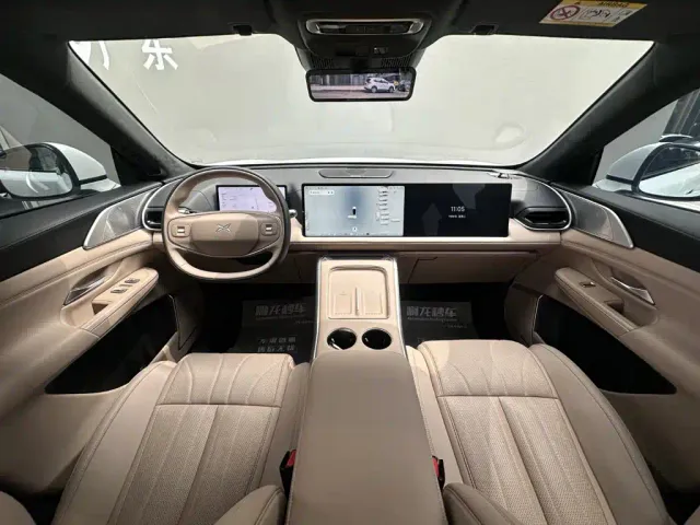 Xpeng G9 — Фото автомобиля 6