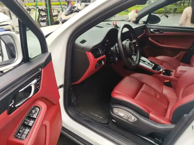 Porsche Macan — Фото автомобиля 17