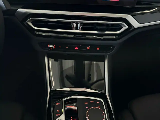 BMW 3 Series — Фото автомобиля 10