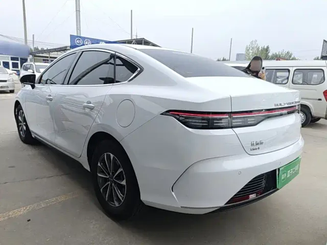 BYD Qin PLUS — Фото автомобиля 4