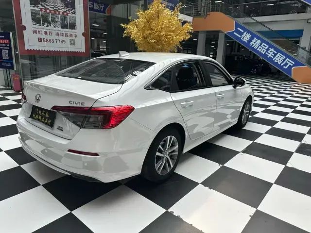 Honda Civic — Фото автомобиля 16