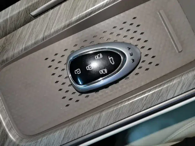 Wey Alpine — Фото автомобиля 8