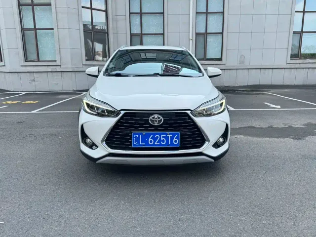 Фотография автомобиля — Toyota YARiS L Zhi Xuan