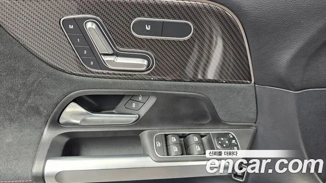 Mercedes-Benz GLB-Class — Фото автомобиля 22