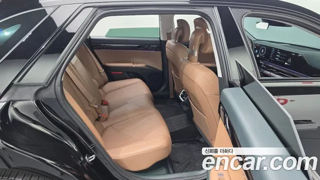Hyundai Grandeur GN7 — Фото автомобиля 18