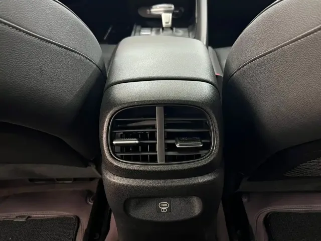 Hyundai Elantra — Фото автомобиля 17