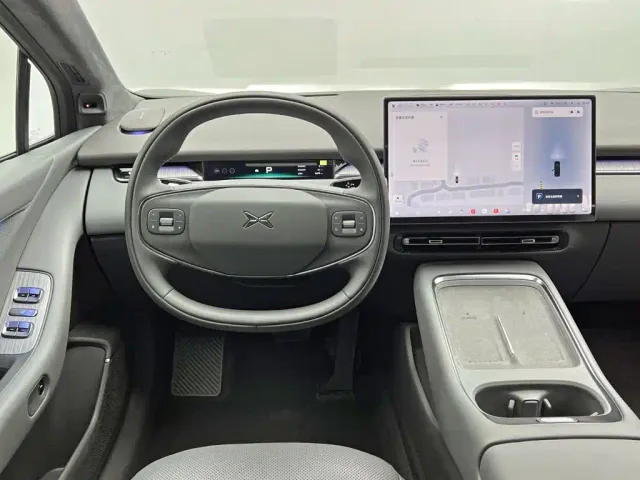 Xpeng P7+ — Фото автомобиля 20