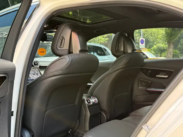 Mercedes-Benz C-Class — Фото автомобиля 6