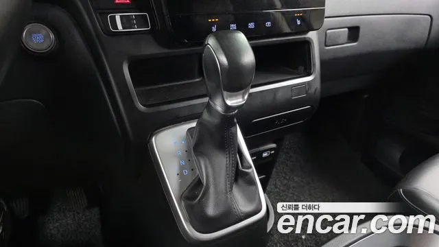 Hyundai Staria Staria Карго 5 мест — Фото автомобиля 9