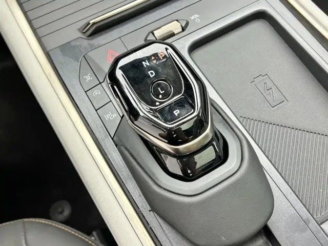 Ford Edge — Фото автомобиля 19