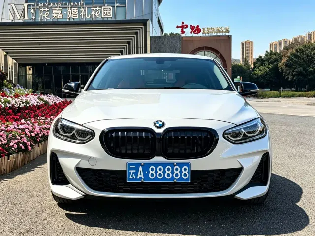BMW 1 Series — Фото автомобиля 2