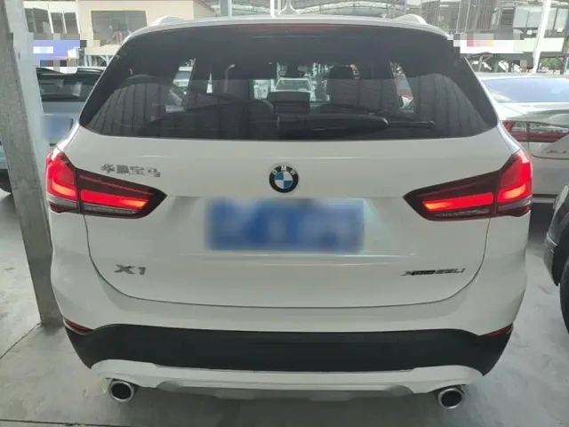 BMW X1 — Фото автомобиля 5