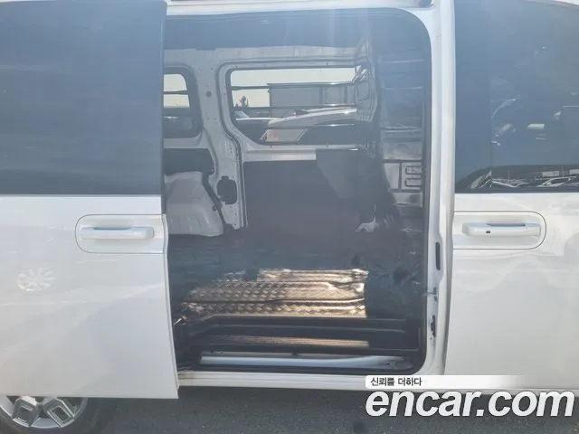 Hyundai Staria — Фото автомобиля 15
