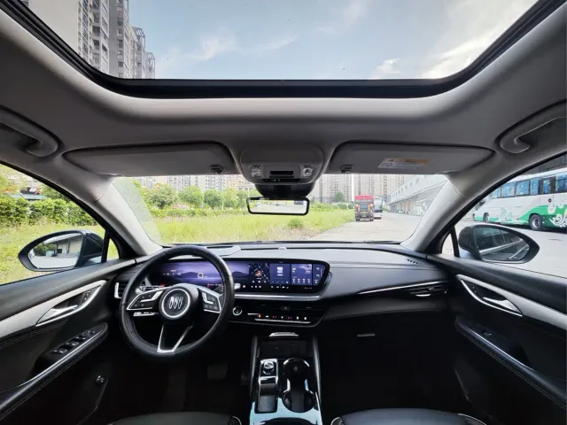 Buick Envision Plus — Фото автомобиля 9