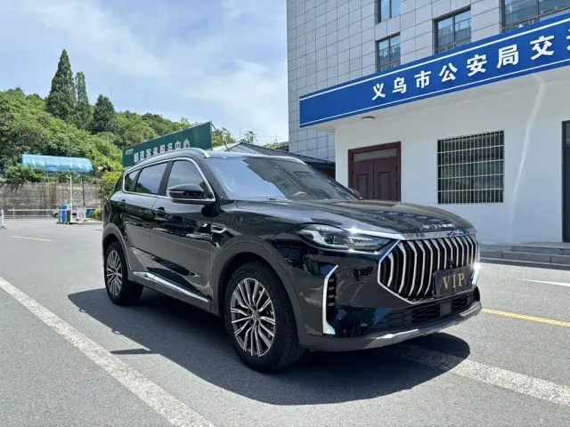 Jetour X70 Plus — Фото автомобиля 3
