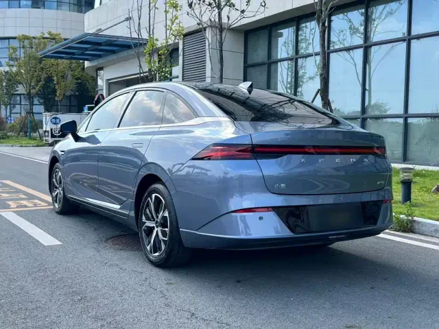 Xpeng P5 — Фото автомобиля 4