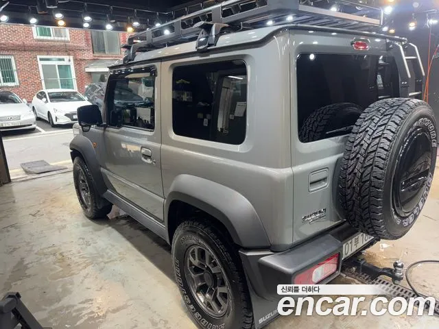 Suzuki Jimny — Фото автомобиля 2