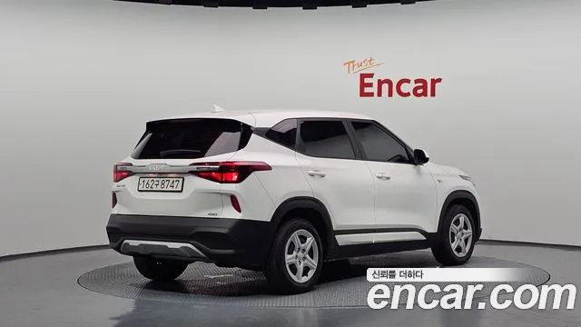Kia Seltos — Фото автомобиля 2