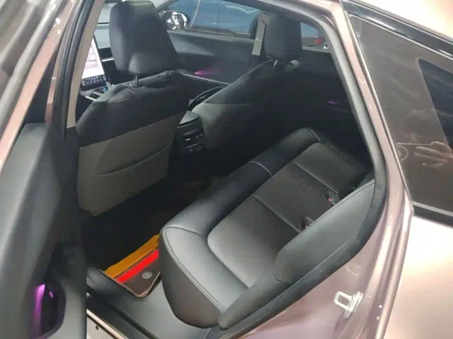 Toyota bZ3 — Фото автомобиля 16