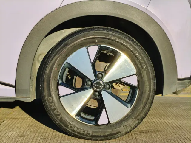 BYD Dolphin — Фото автомобиля 11