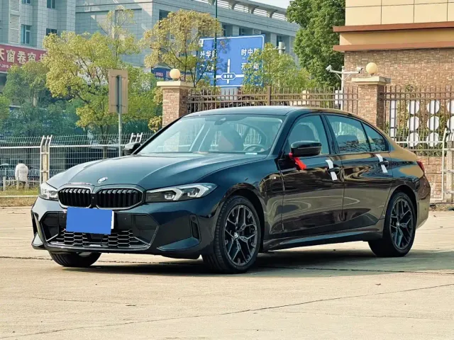 Фотография автомобиля — BMW 3 Series
