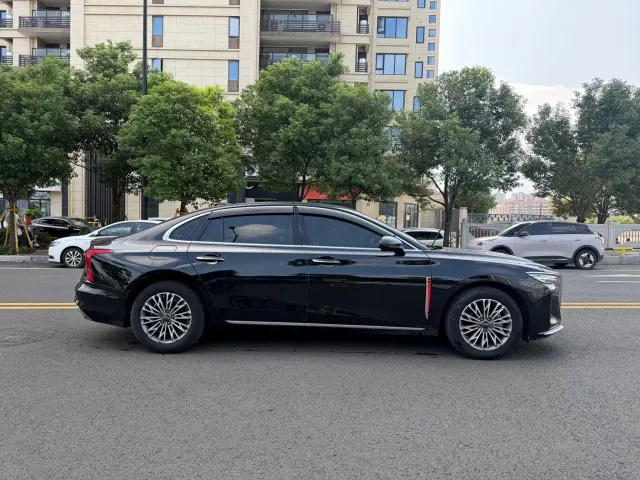 Hongqi H5 — Фото автомобиля 19