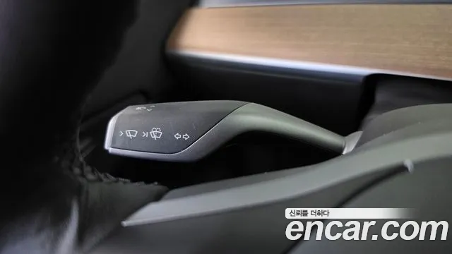 Tesla Model Y — Фото автомобиля 28