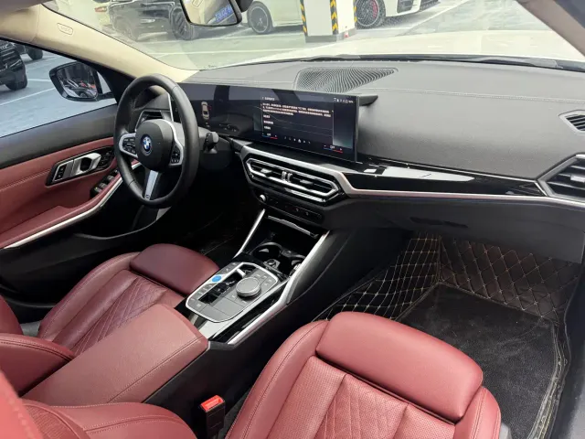 BMW i3 — Фото автомобиля 12