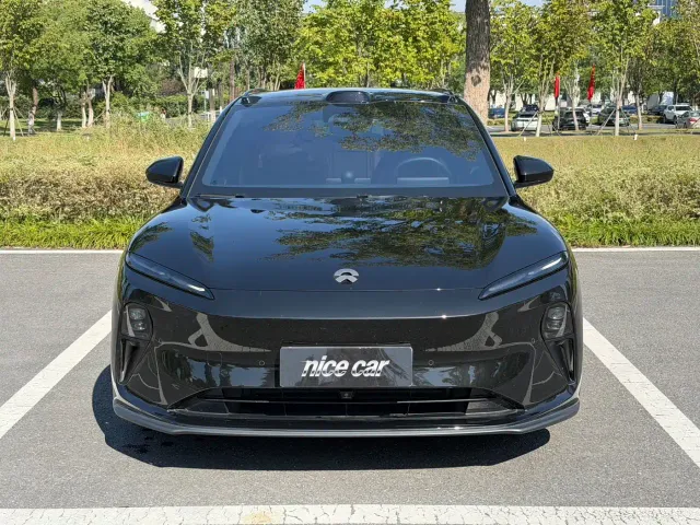 Nio ET5 Touring — Фото автомобиля 2