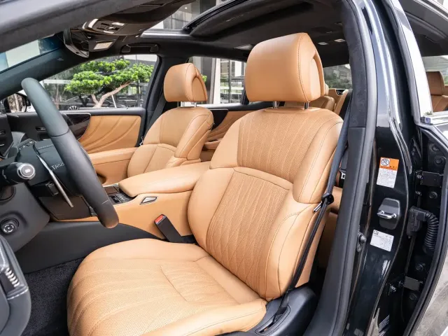 Lexus LS — Фото автомобиля 11