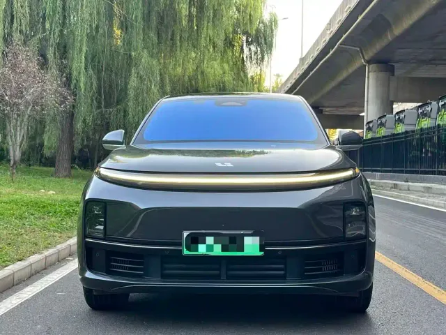 Li Auto L7 — Фото автомобиля 3