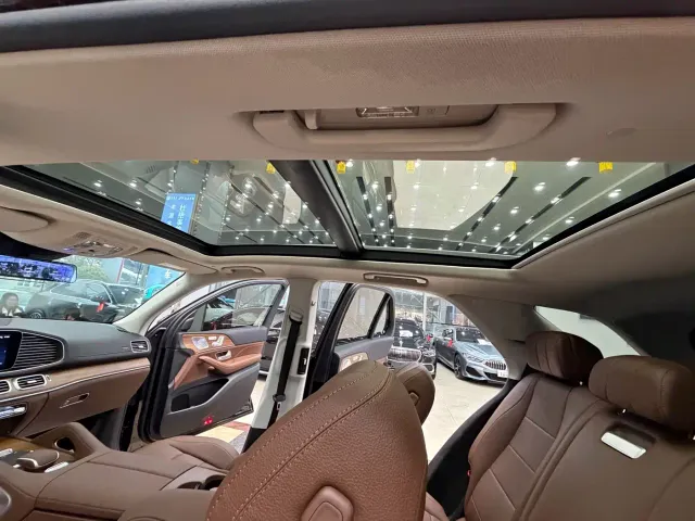 Mercedes-Benz GLE-Class — Фото автомобиля 14